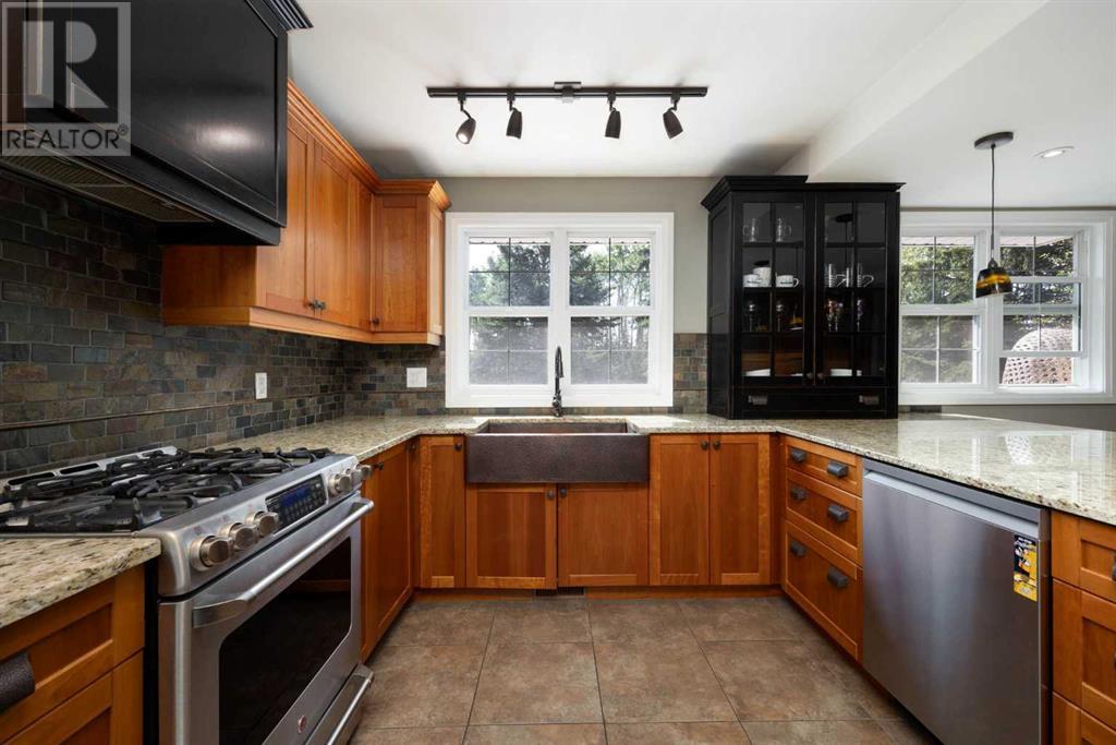 Property at 109 Signal Bay image 3