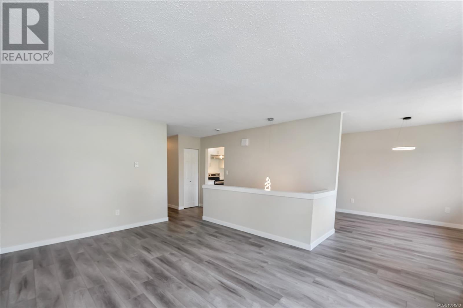 Property at 363 Kislingbury Lane image 4