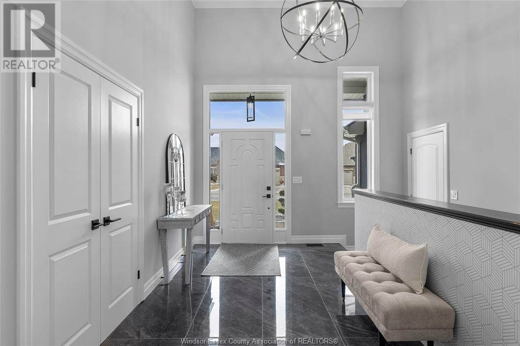 Property at 182 MAXWELL image 2