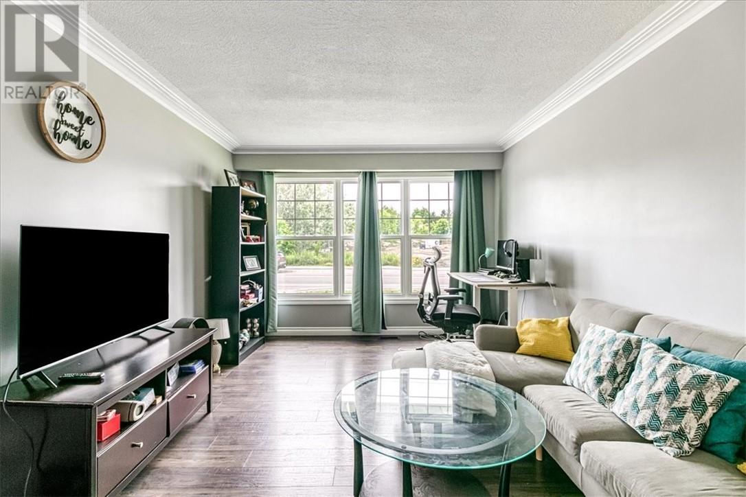 Property at 2727 Bancroft Drive image 5