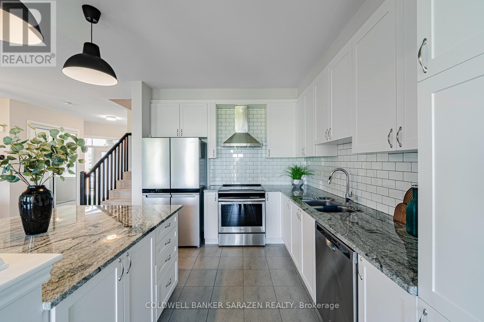 604 Perseus Avenue, Ottawa, Ontario  K2J 6S7 - Photo 8 - X12249974