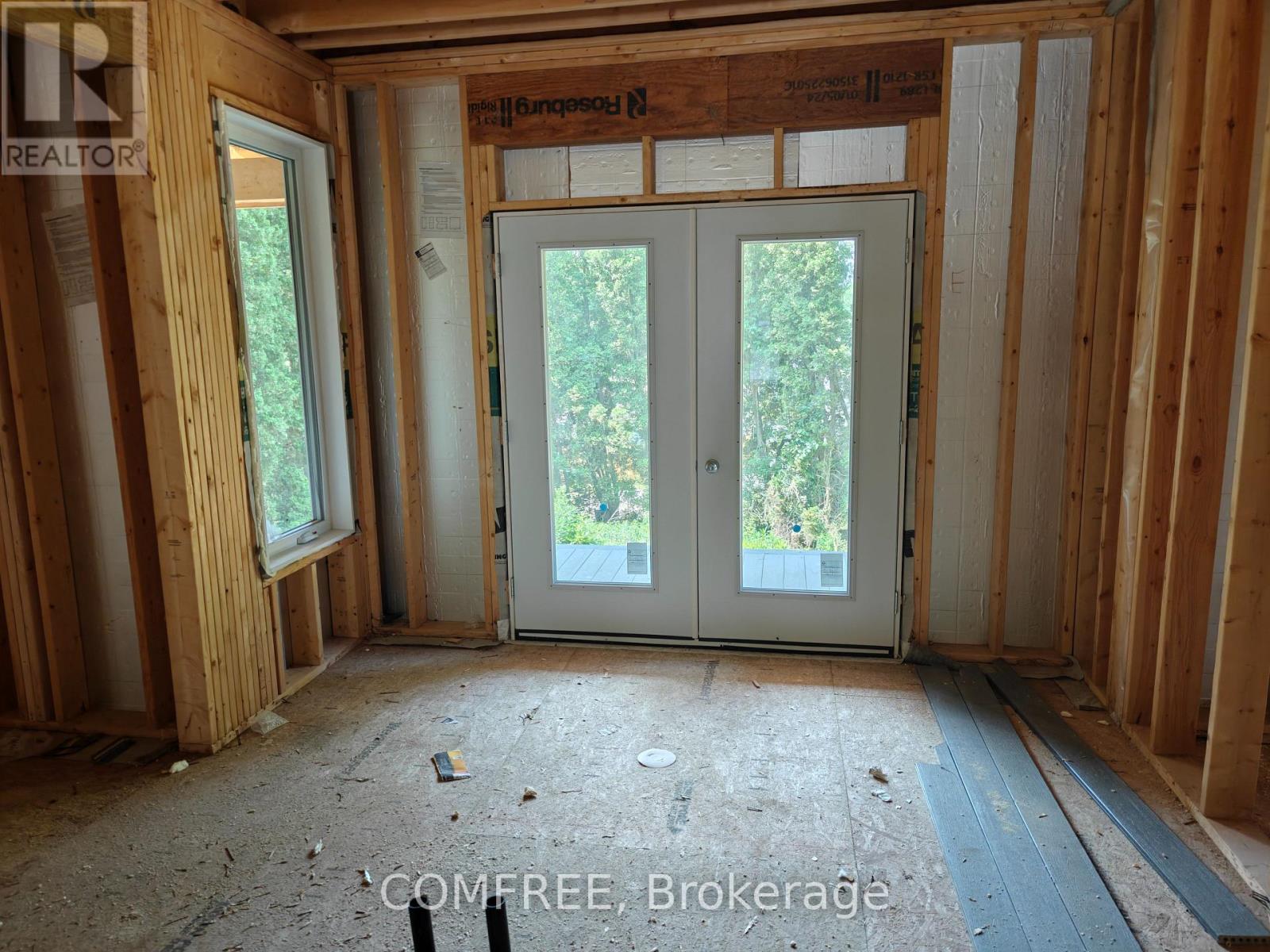 268 Tunis Street, Ingersoll (Ingersoll - South), Ontario  N5C 1W7 - Photo 5 - X12250141