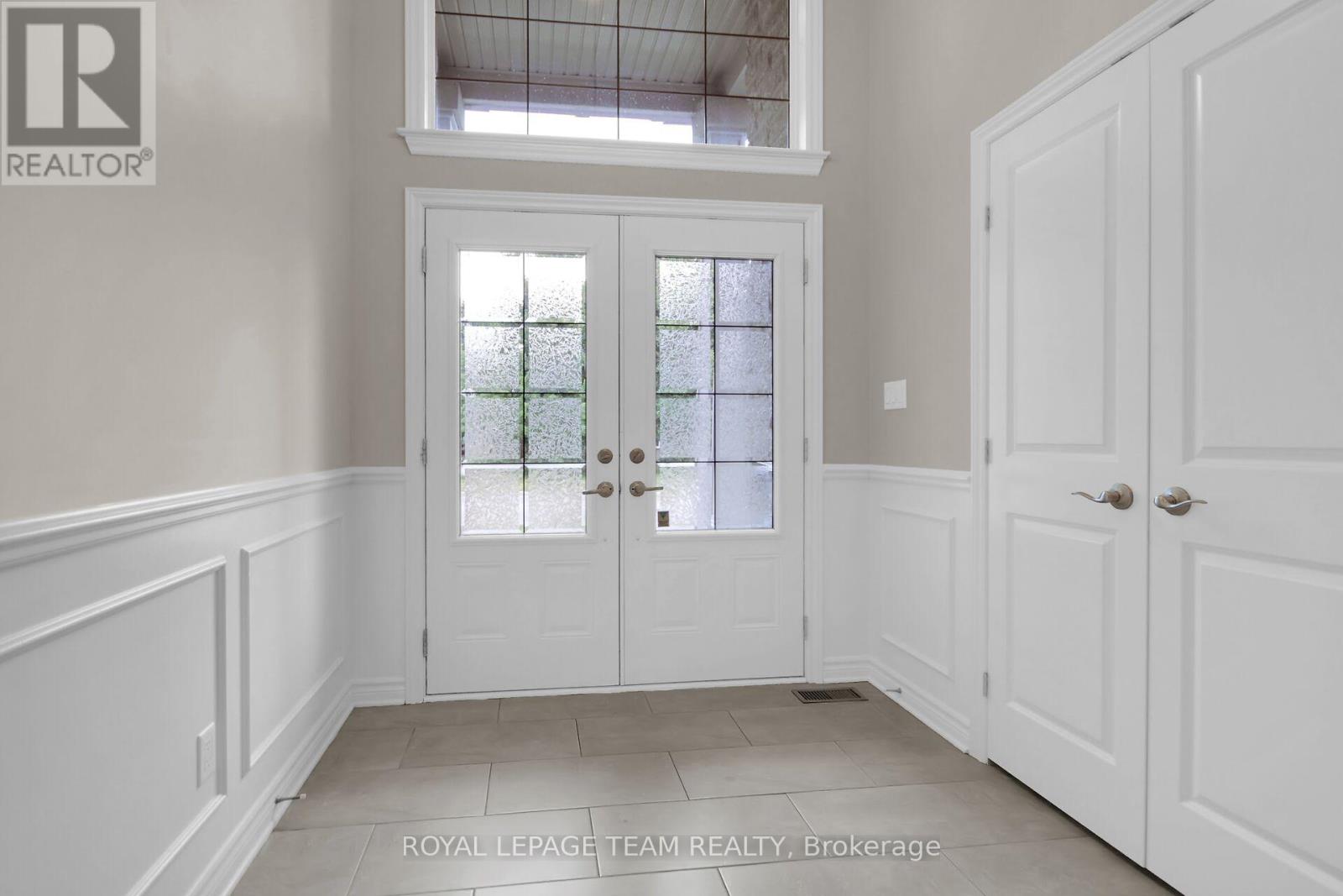 Property at 142 WEST RIDGE DRIVE image 3