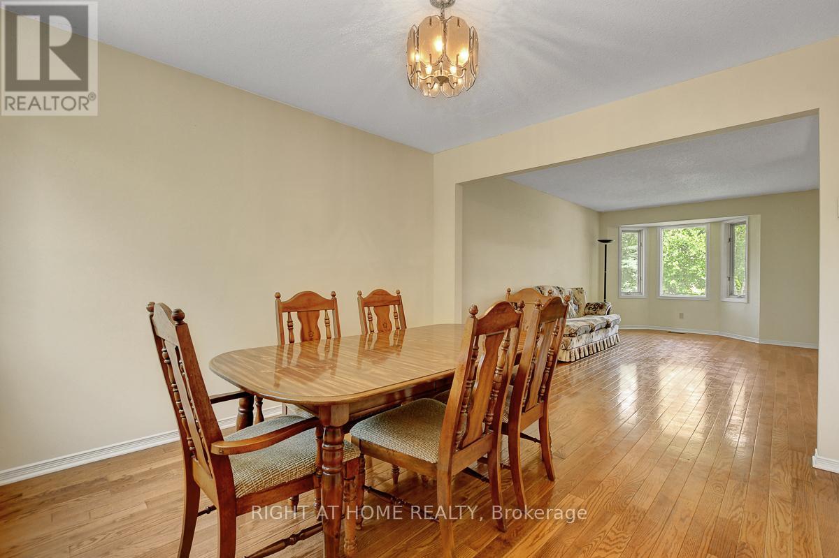 Property at 22 SADDLEHORN CRESCENT image 4
