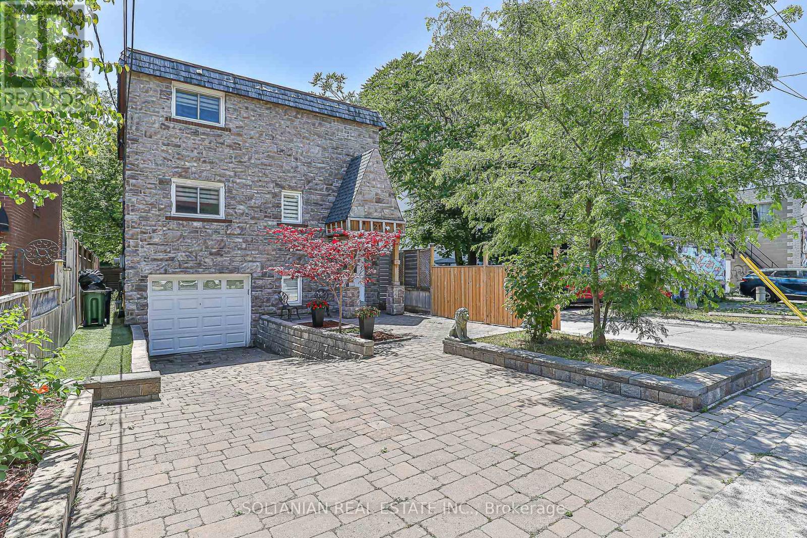 Property at 21 PRETORIA AVENUE image 1
