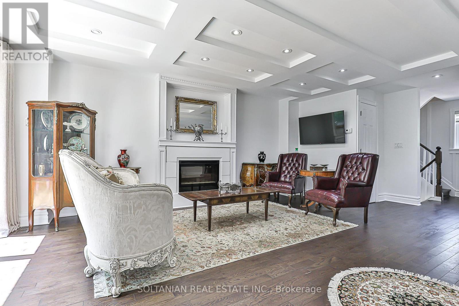 21 Pretoria Avenue, Toronto, Ontario  M4K 1T2 - Photo 12 - E12250585