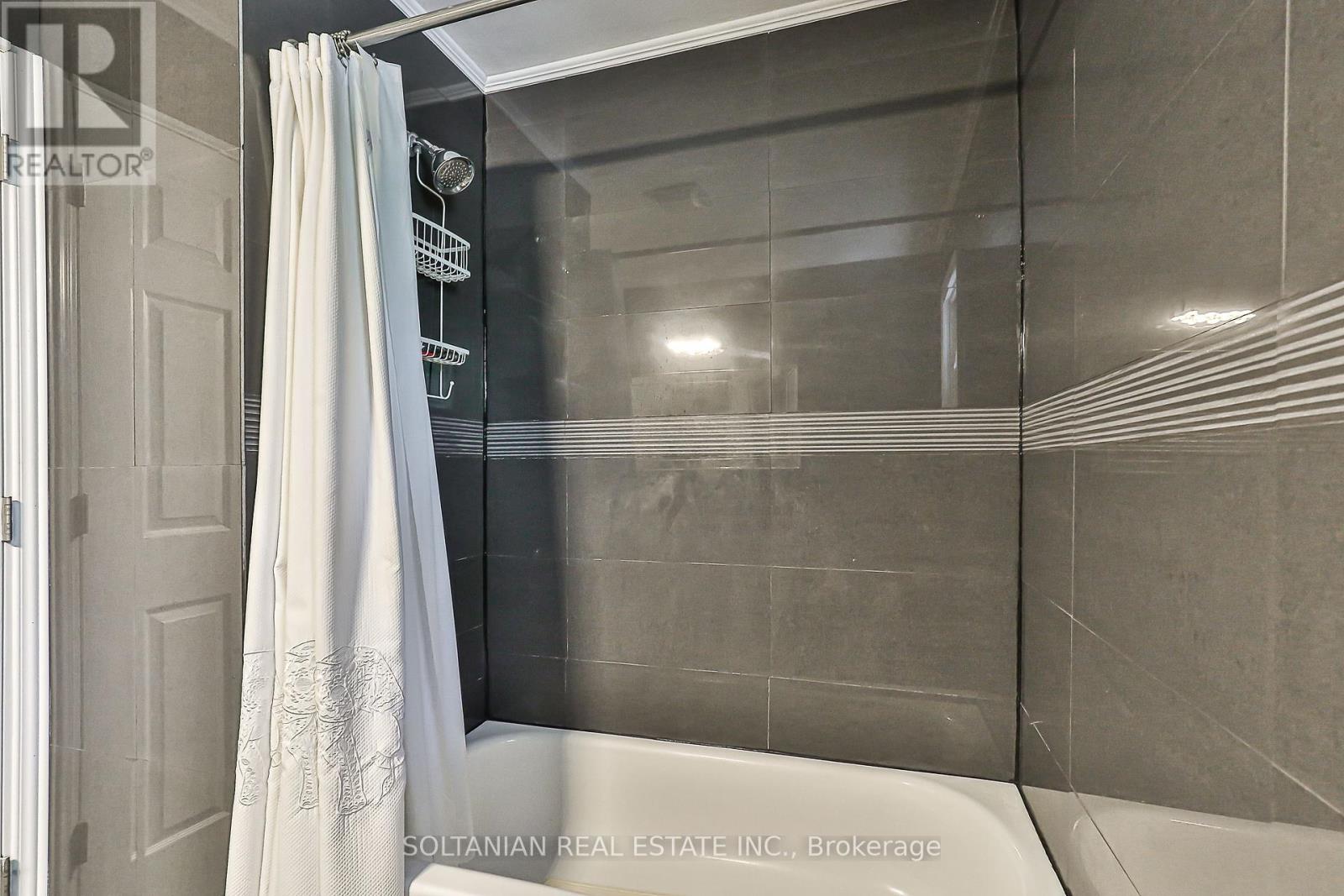 21 Pretoria Avenue, Toronto, Ontario  M4K 1T2 - Photo 29 - E12250585