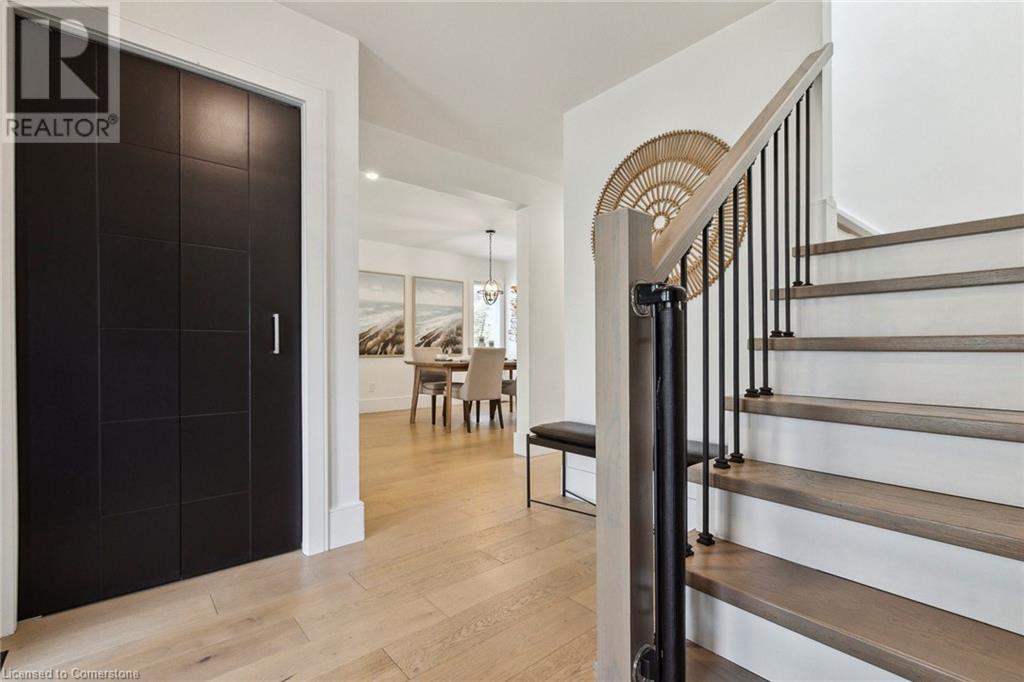 Property at 77 IMPERIAL Road N image 3