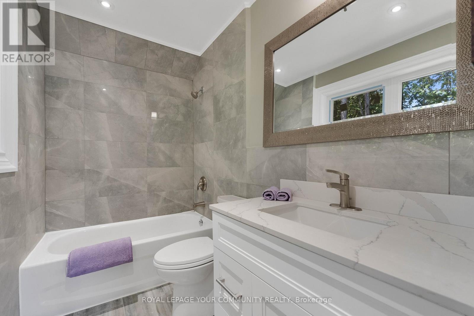 3994 Guest Road, Innisfil, Ontario  L9S 2T4 - Photo 24 - N12250705