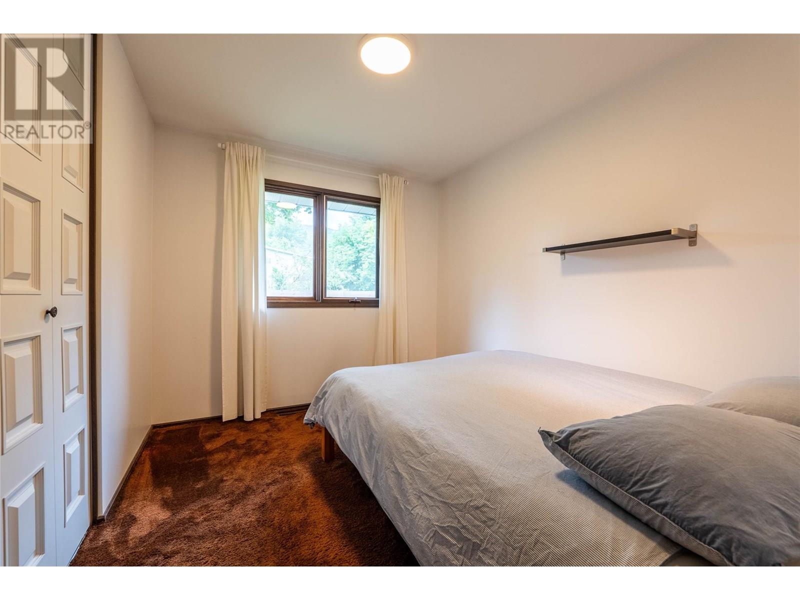 Property at 1707 SLOCAN Crescent image 5