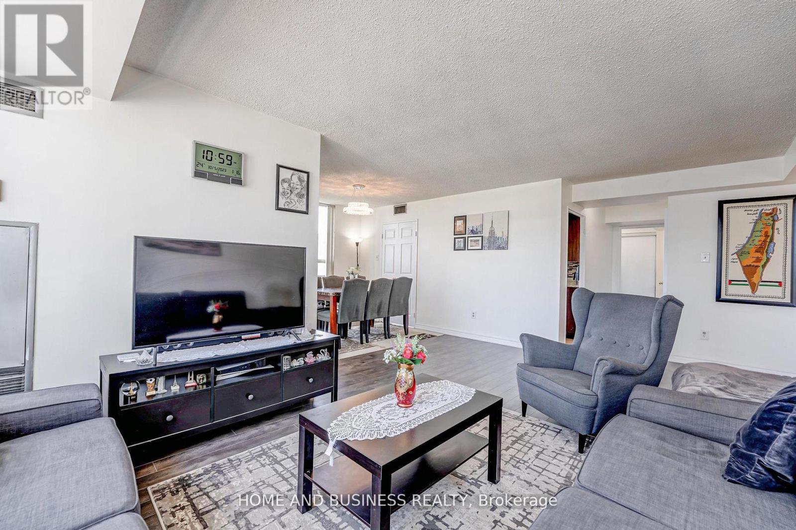 1015 - 250 Webb Drive, Mississauga, Ontario  L5B 3Z4 - Photo 18 - W12250821