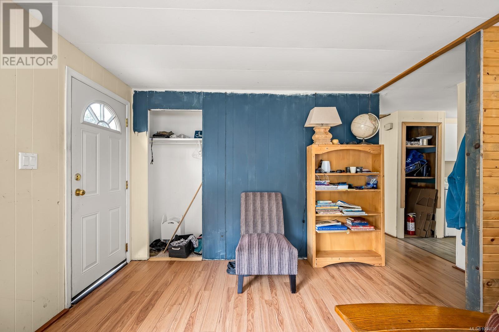 7865 Ships Point Rd, Fanny Bay, British Columbia  V0R 1W0 - Photo 17 - 1004020