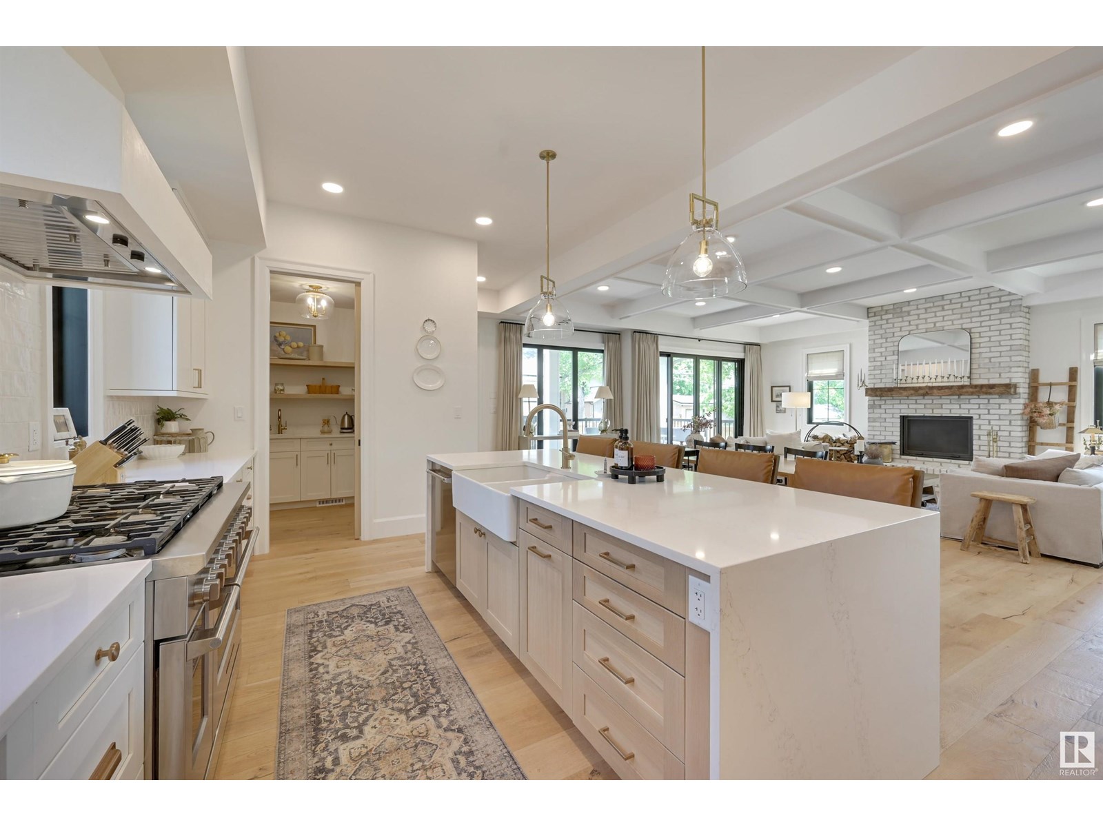 Property at 10951 130 ST NW image 3