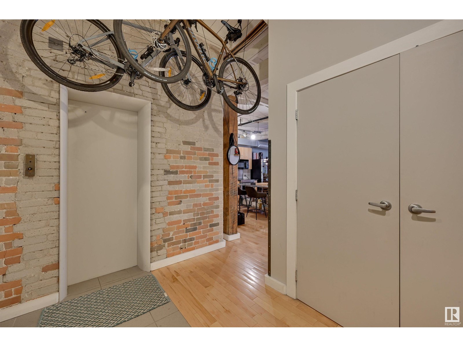 #504 10169 104 St Nw, Edmonton, Alberta  T5J 1A5 - Photo 3 - E4444803