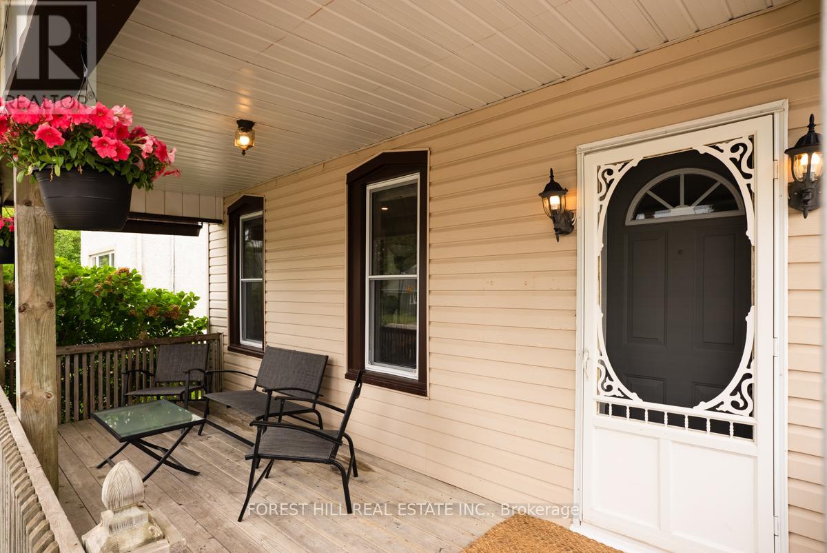 Property at 108 CROSS STREET E image 2
