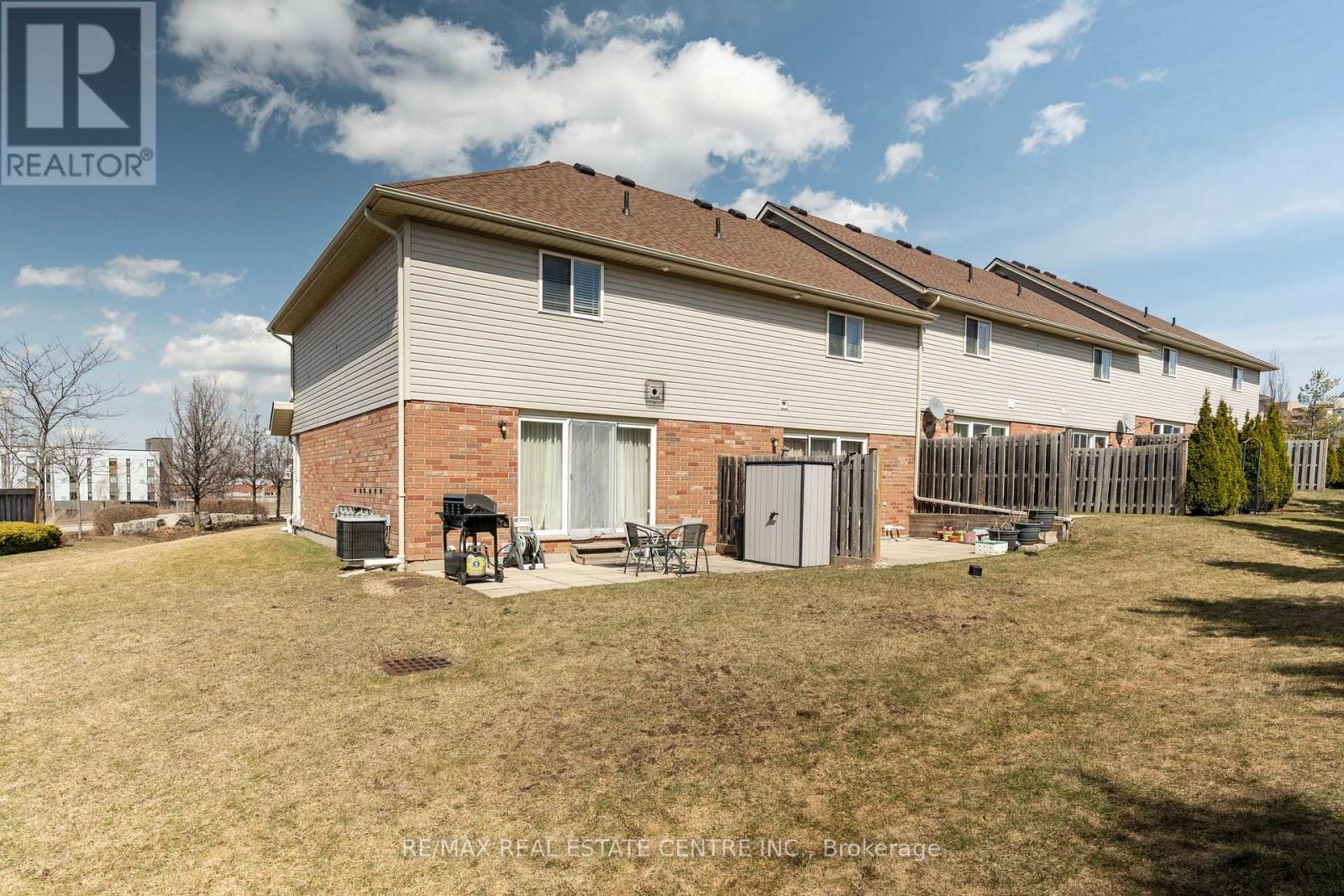 30 Fallowfield Drive, Kitchener, Ontario  N2C 0A8 - Photo 30 - X12250770