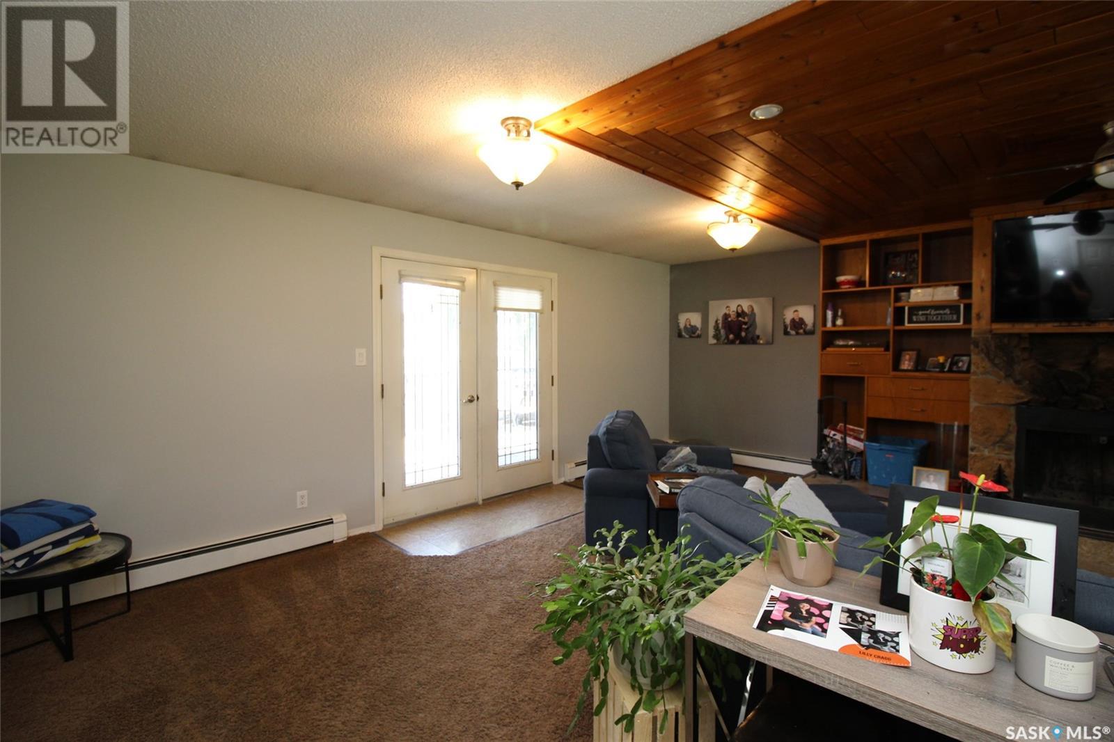 405 4th Avenue E, Shaunavon, Saskatchewan  S0N 2M0 - Photo 11 - SK010987