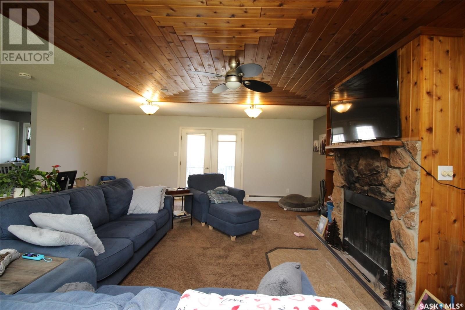 405 4th Avenue E, Shaunavon, Saskatchewan  S0N 2M0 - Photo 13 - SK010987