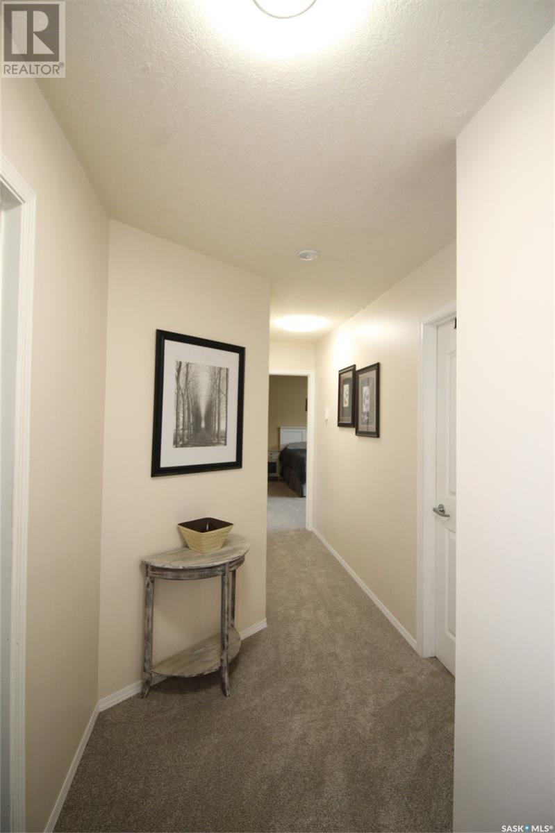 405 4th Avenue E, Shaunavon, Saskatchewan  S0N 2M0 - Photo 17 - SK010987