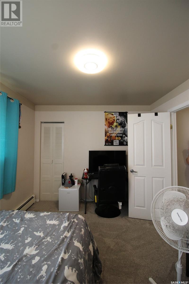 405 4th Avenue E, Shaunavon, Saskatchewan  S0N 2M0 - Photo 21 - SK010987
