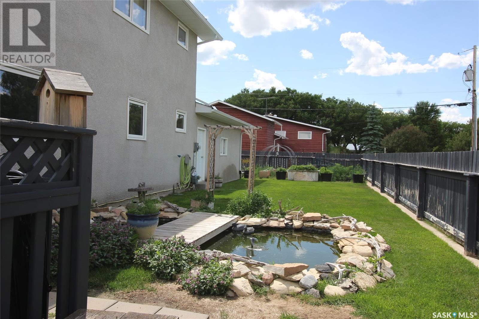 405 4th Avenue E, Shaunavon, Saskatchewan  S0N 2M0 - Photo 37 - SK010987