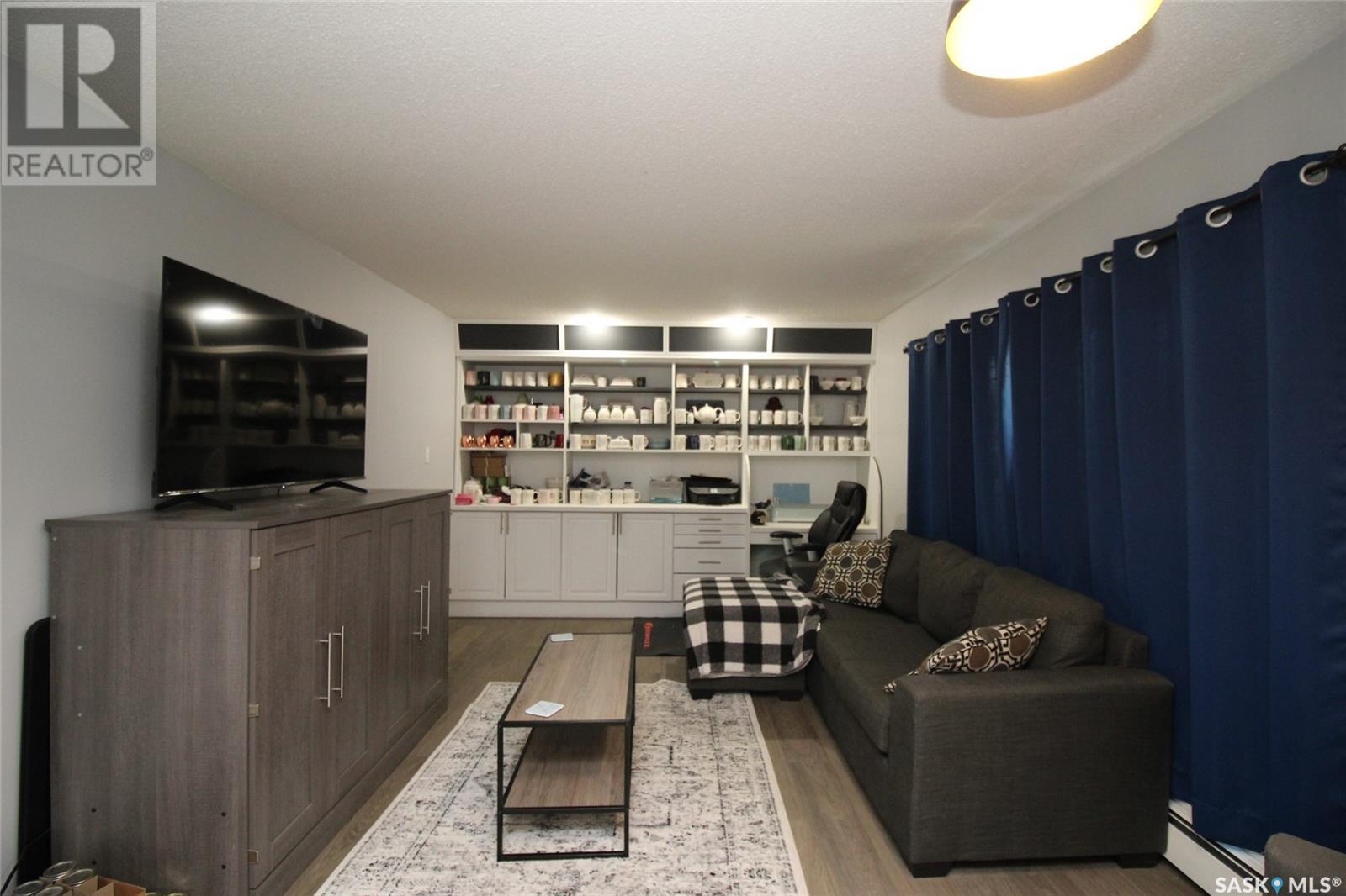 Property at 405 4th AVENUE E image 5