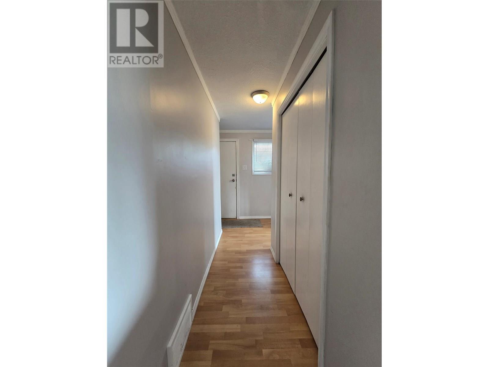 221 Beatty Avenue Nw, Salmon Arm, British Columbia  V1E 4M9 - Photo 23 - 10353627