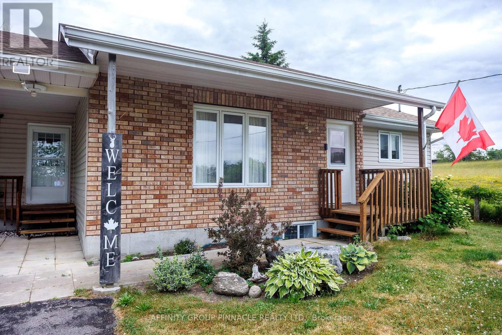Property at 168 NORTHLINE ROAD image 3