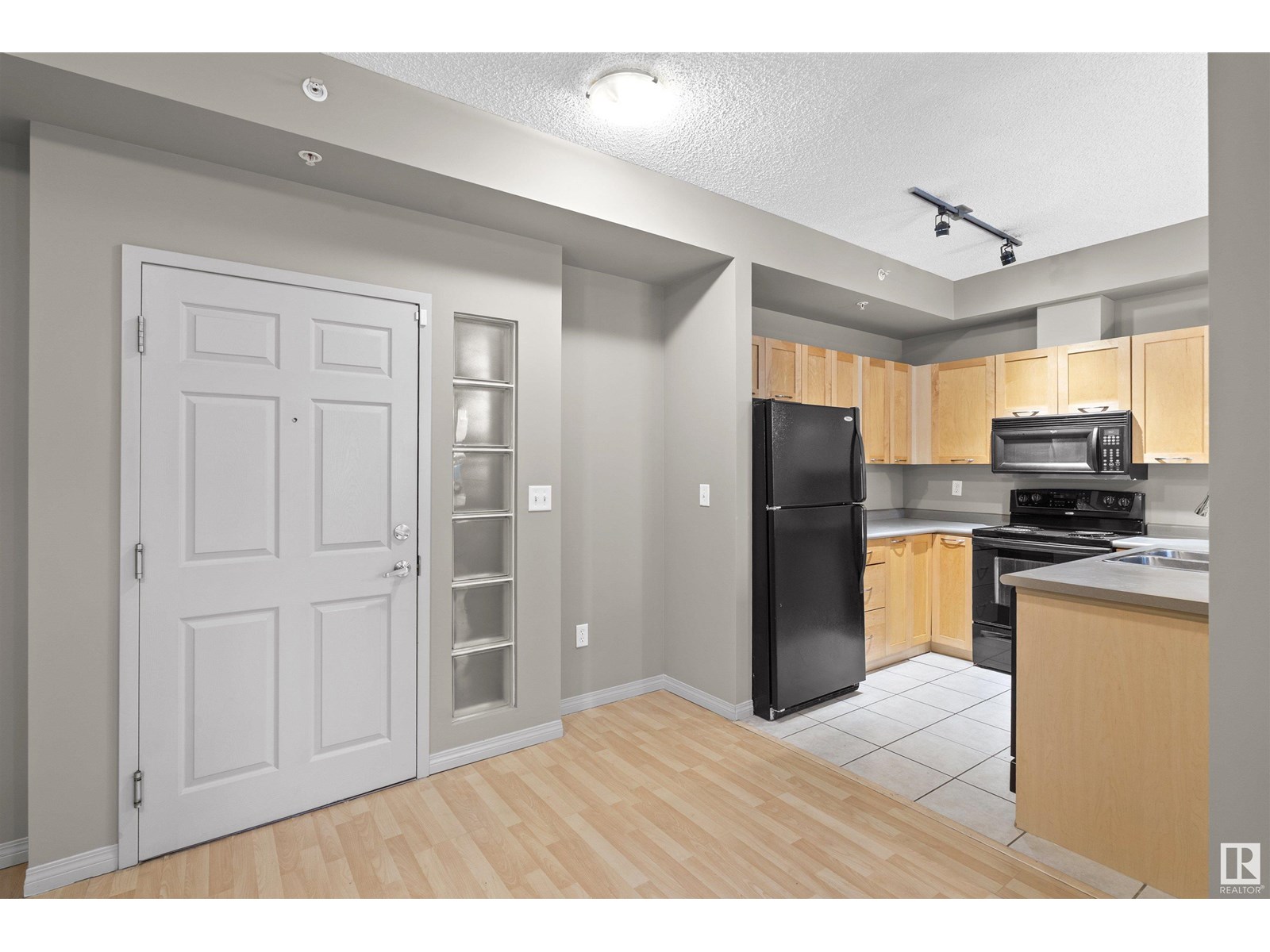 #1-110 4245 139 Av Nw, Edmonton, Alberta  T5L 3E8 - Photo 6 - E4444805