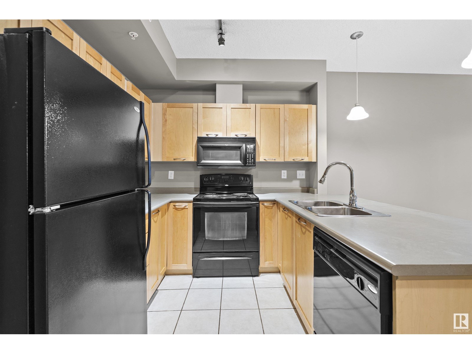 #1-110 4245 139 Av Nw, Edmonton, Alberta  T5L 3E8 - Photo 7 - E4444805