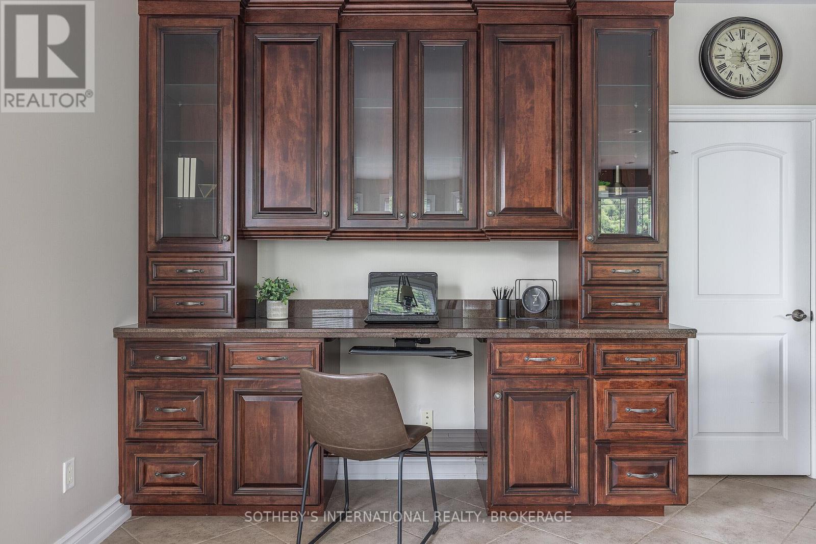 790 Warner Road, Niagara-On-The-Lake, Ontario  L0S 1J0 - Photo 15 - X12250934