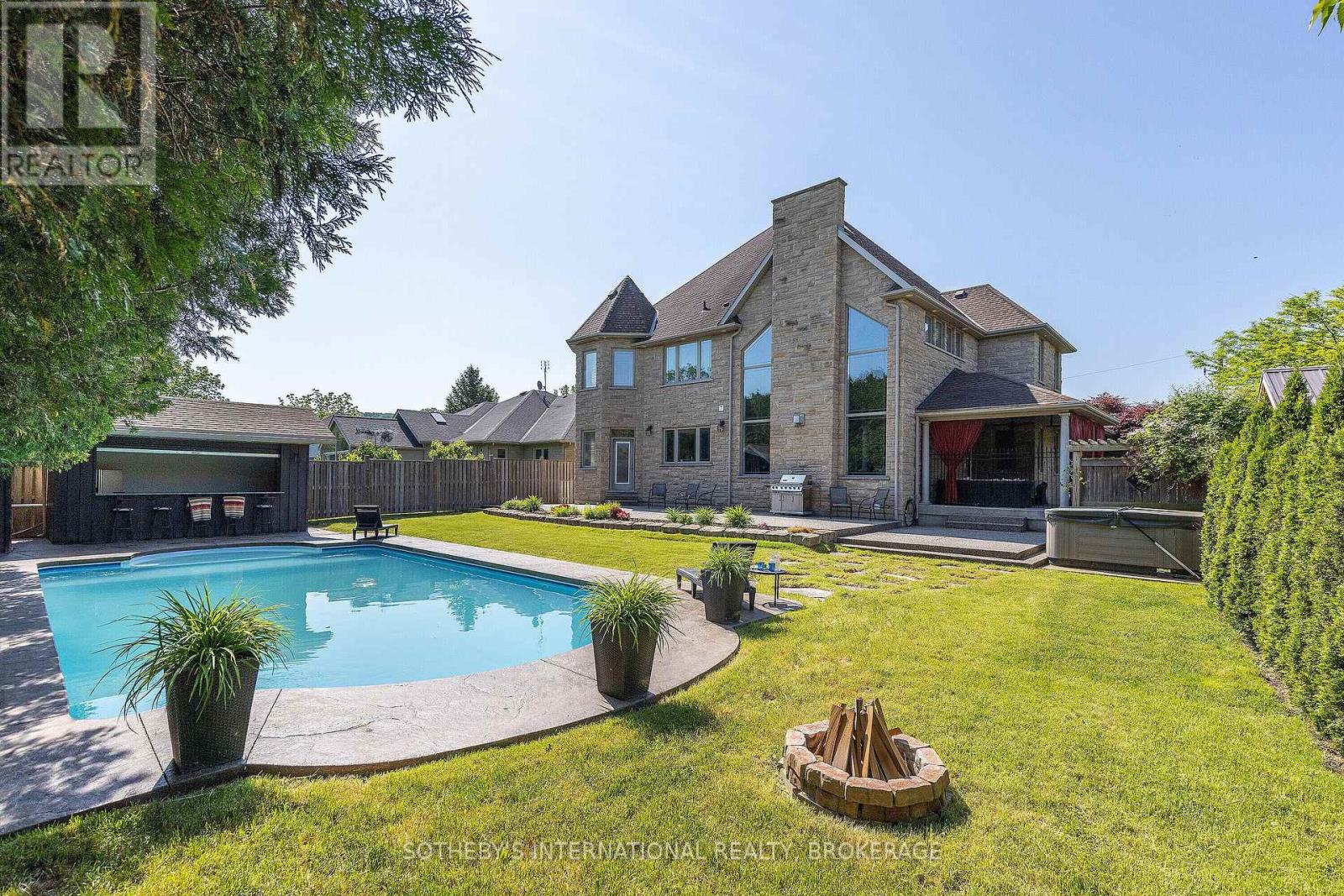 790 Warner Road, Niagara-On-The-Lake, Ontario  L0S 1J0 - Photo 2 - X12250934