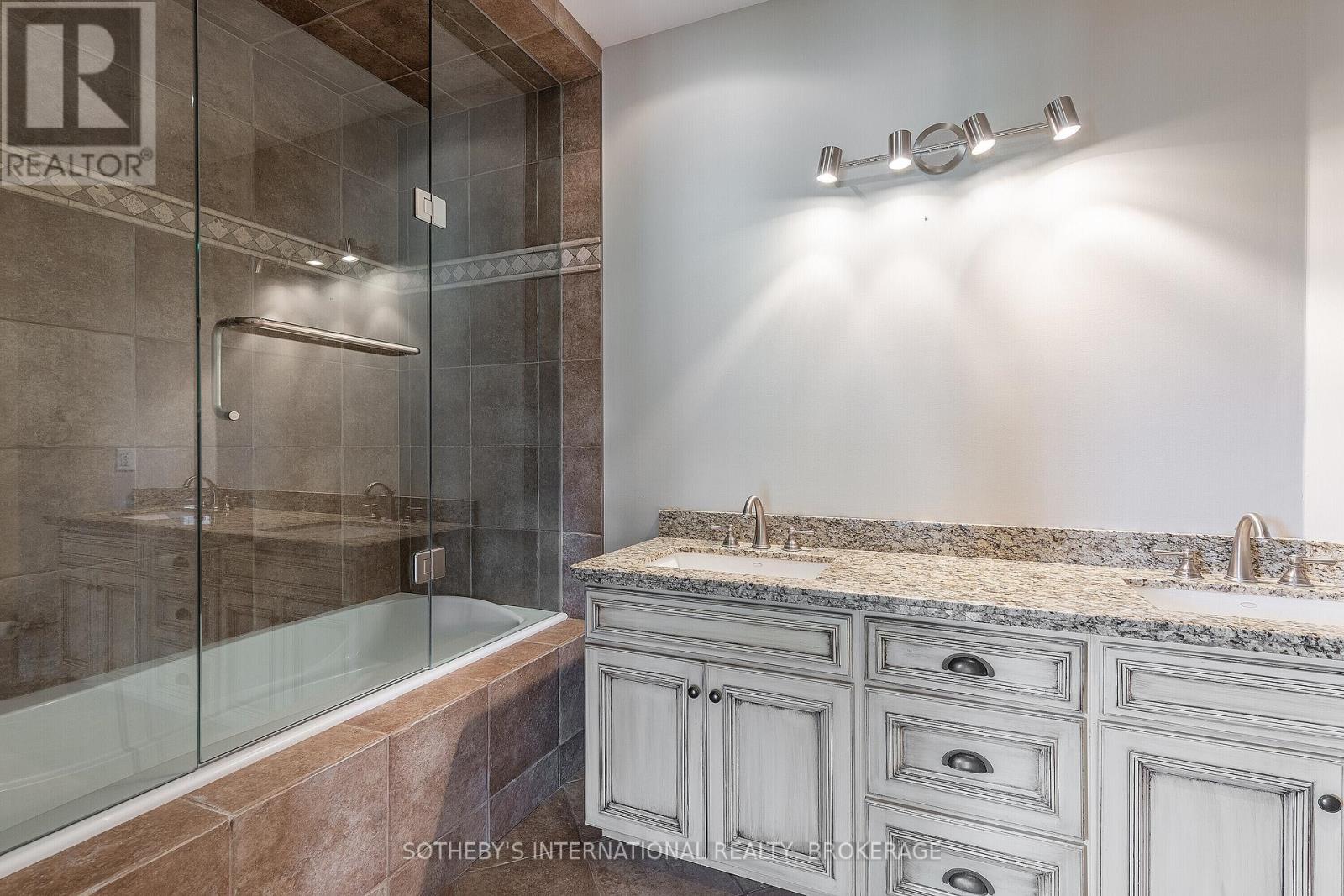 790 Warner Road, Niagara-On-The-Lake, Ontario  L0S 1J0 - Photo 25 - X12250934