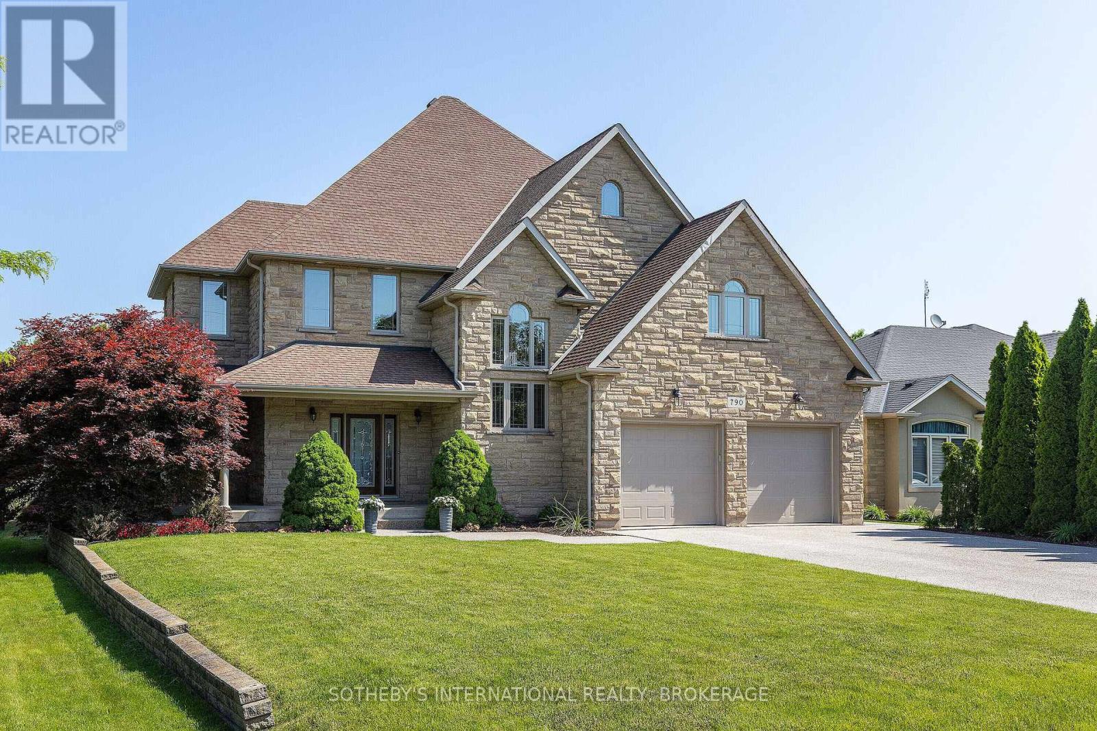 790 Warner Road, Niagara-On-The-Lake, Ontario  L0S 1J0 - Photo 3 - X12250934