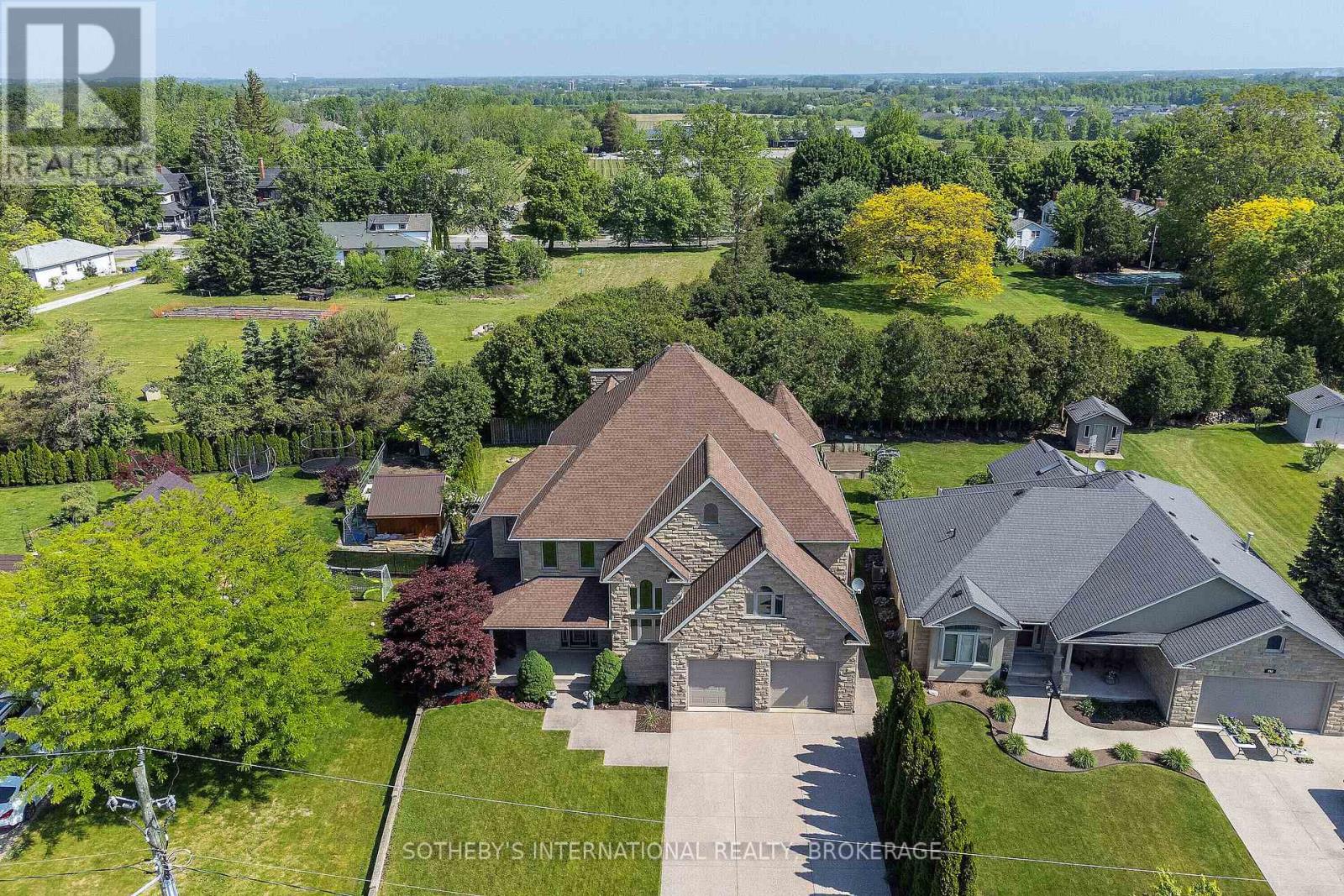 790 Warner Road, Niagara-On-The-Lake, Ontario  L0S 1J0 - Photo 33 - X12250934