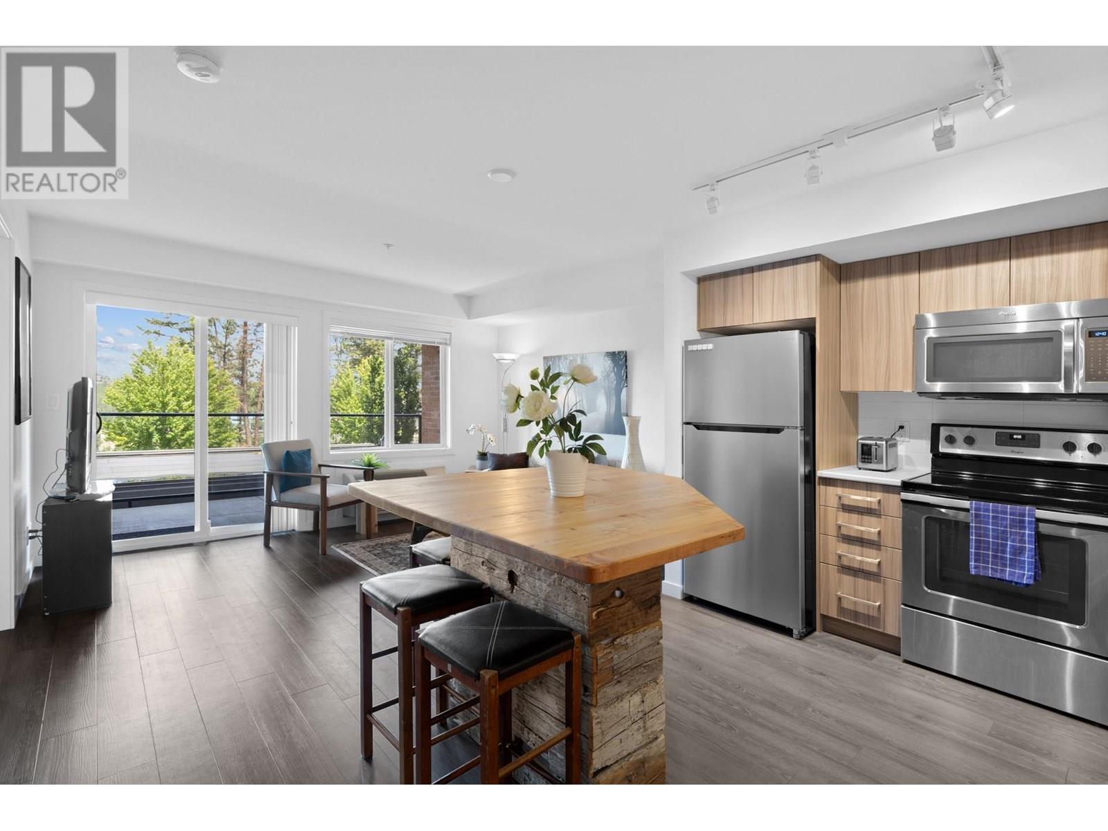 881 Academy Way Unit# 103, Kelowna, British Columbia