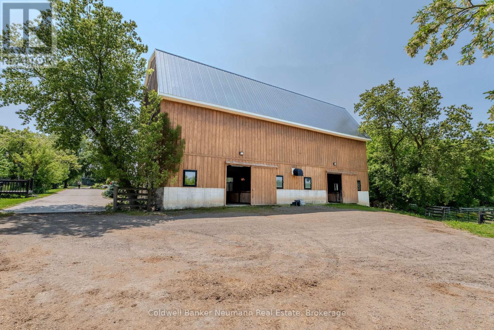 10553 Guelph Line, Milton, Ontario  L0P 1B0 - Photo 50 - W12250926