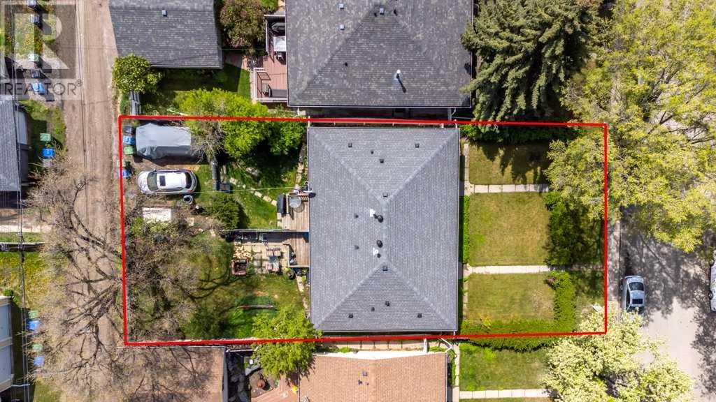 Property at 3124 42 Street SW image 2