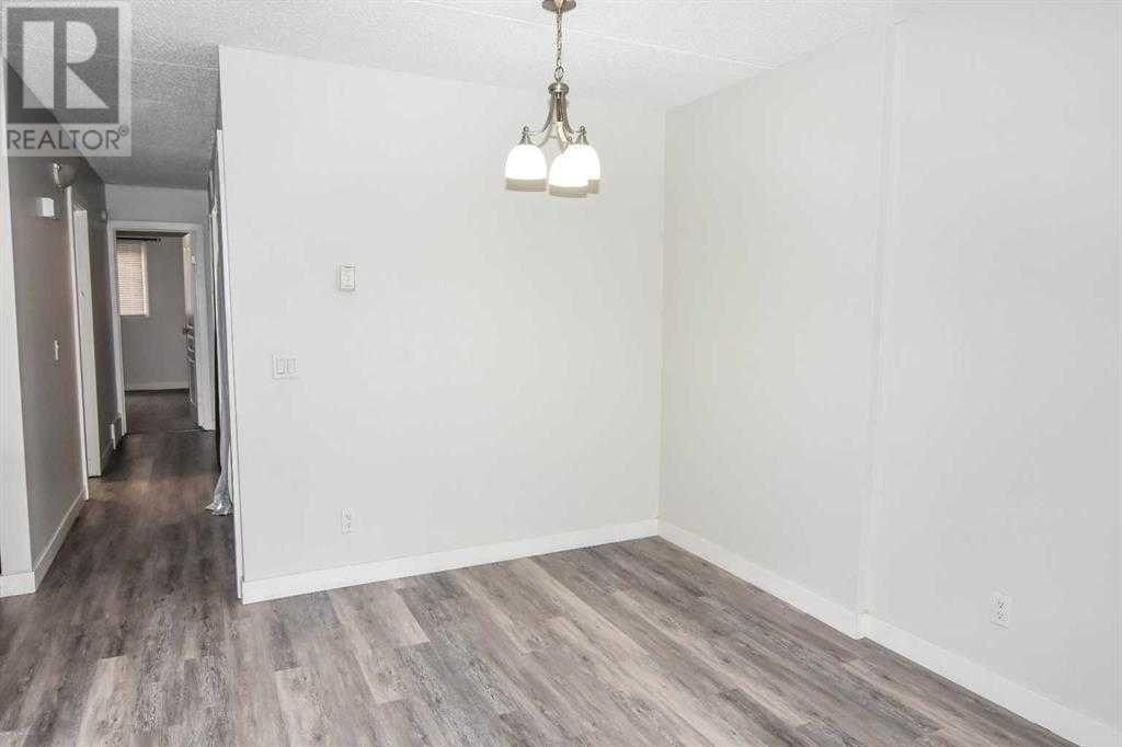 604, 2200 Woodview Drive Sw, Calgary, Alberta  T2W 3N6 - Photo 12 - A2234862