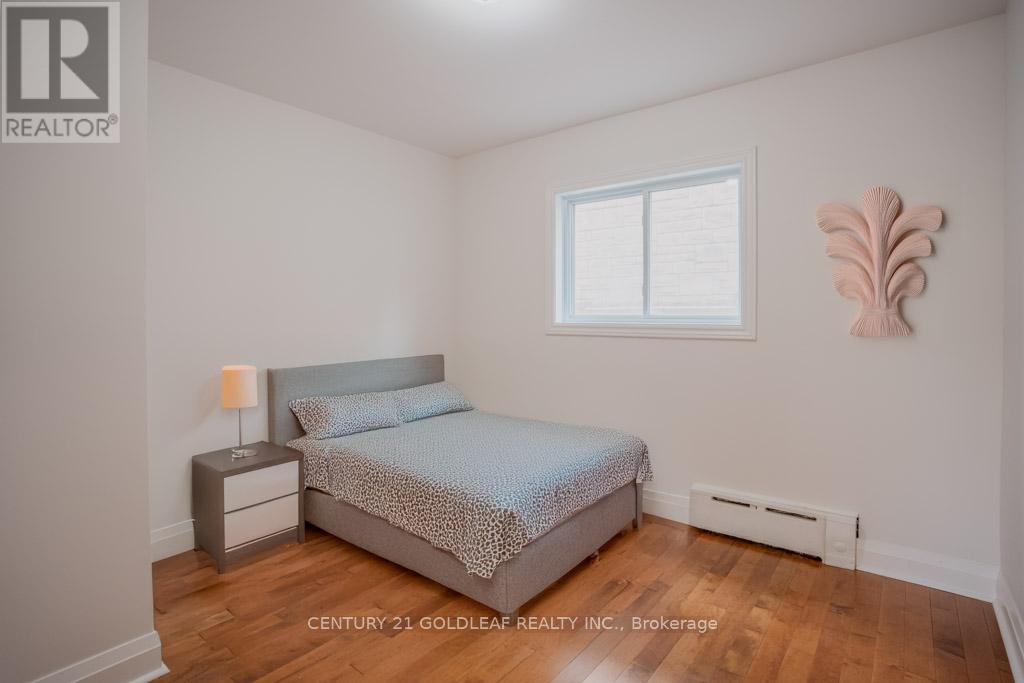 151 Montfort Street, Ottawa, Ontario  K1L 5P5 - Photo 15 - X12250879