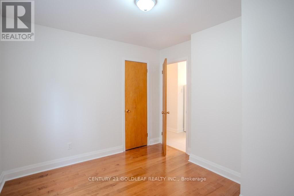 151 Montfort Street, Ottawa, Ontario  K1L 5P5 - Photo 17 - X12250879