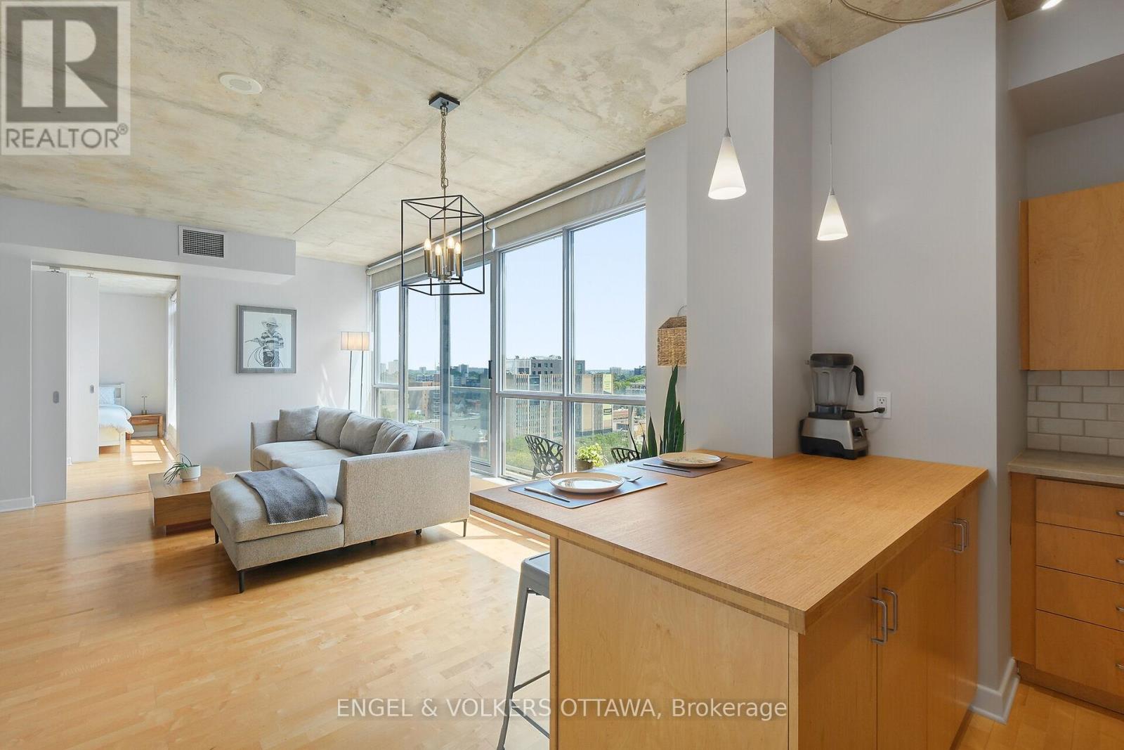 1304 - 180 York Street, Ottawa, Ontario  K1N 1J6 - Photo 12 - X12250939