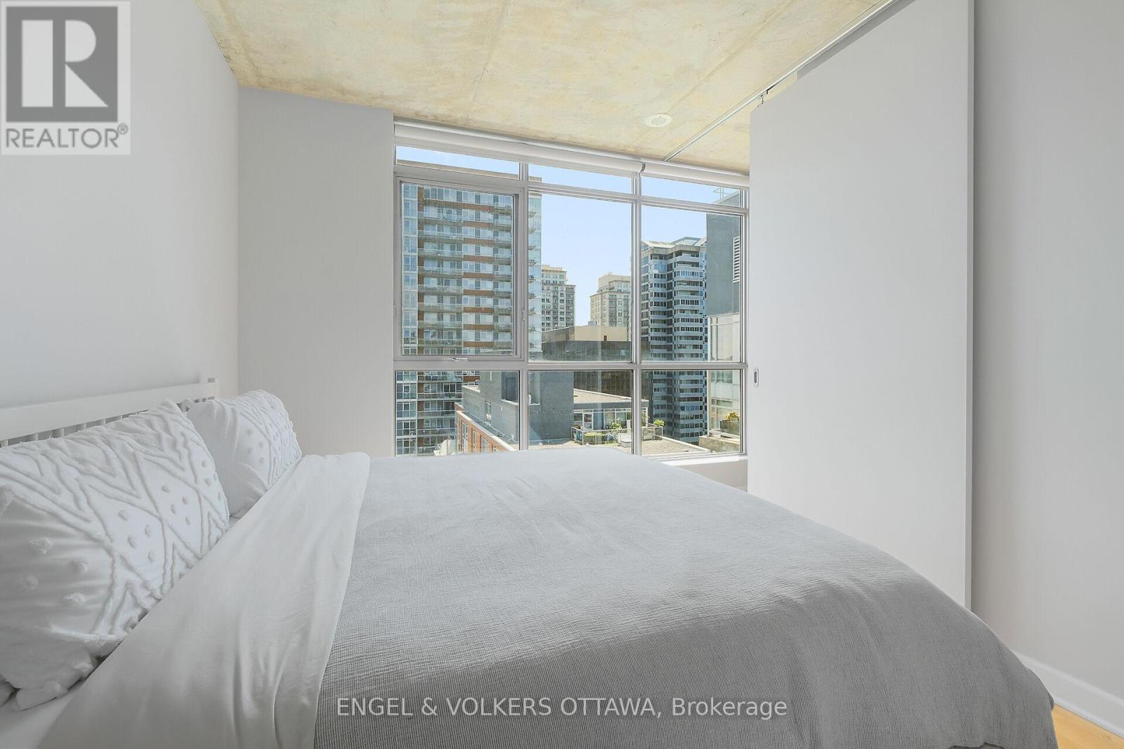 1304 - 180 York Street, Ottawa, Ontario  K1N 1J6 - Photo 18 - X12250939