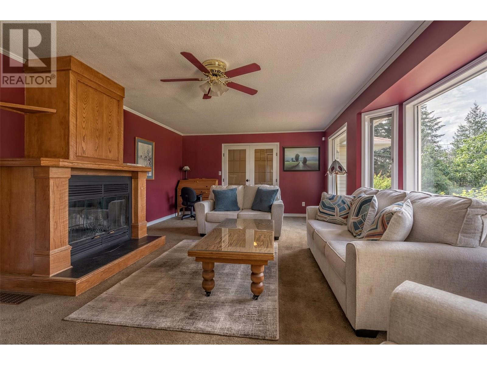 6960 Brewer Road, Coldstream, British Columbia  V1B 3H2 - Photo 13 - 10353820