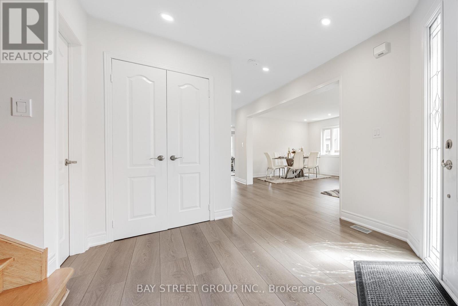 Property at 6 BONNYDON CRESCENT image 5