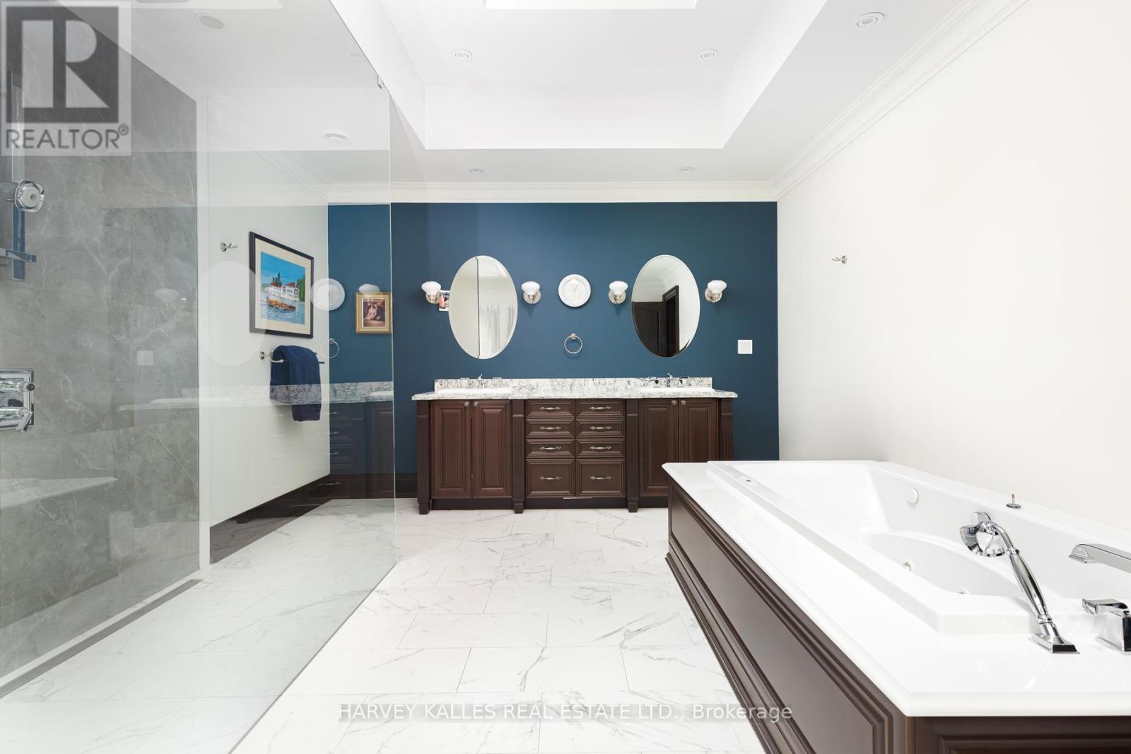8 Swansdown Drive, Toronto, Ontario  M2L 2N1 - Photo 22 - C12250875