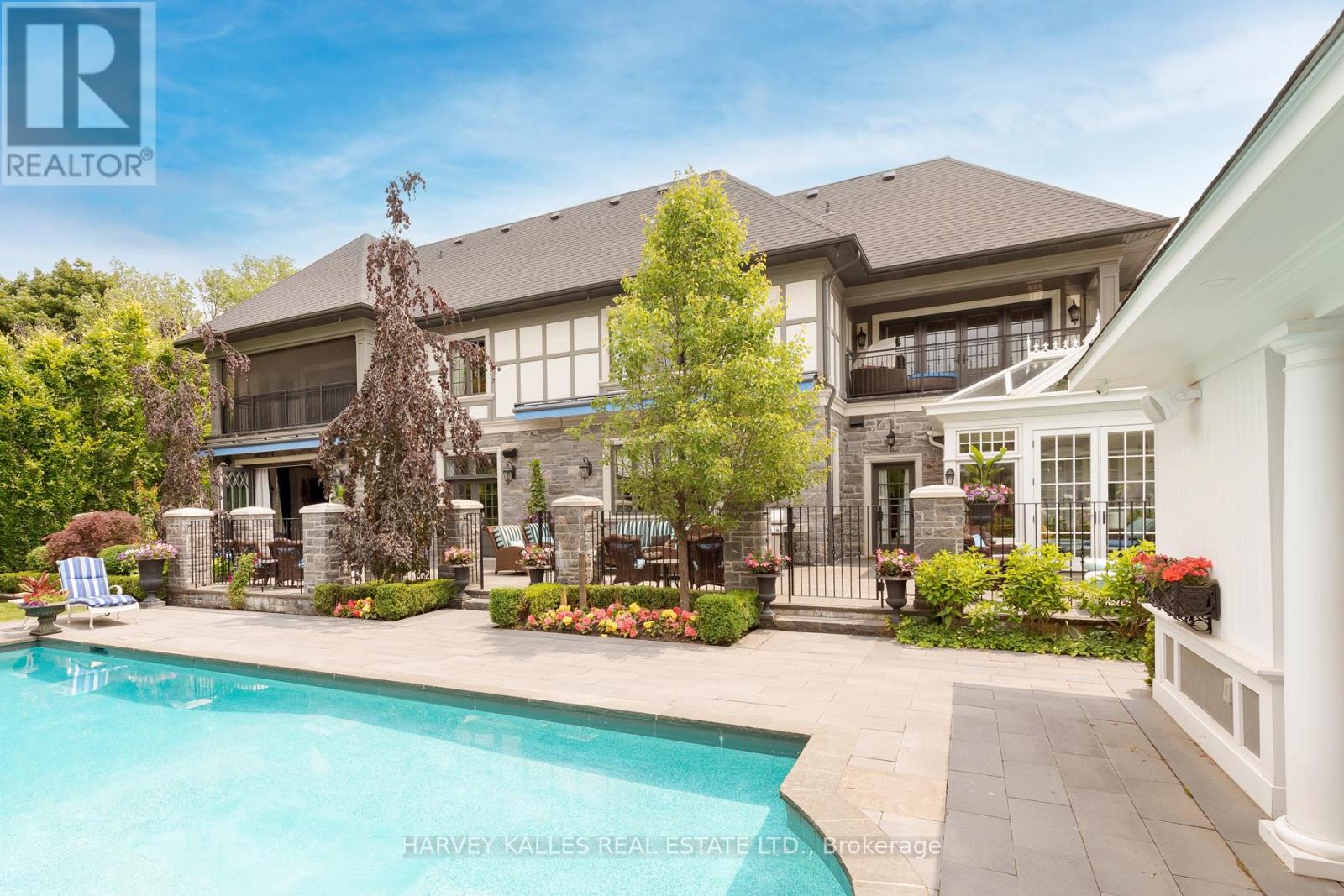 8 Swansdown Drive, Toronto, Ontario  M2L 2N1 - Photo 41 - C12250875