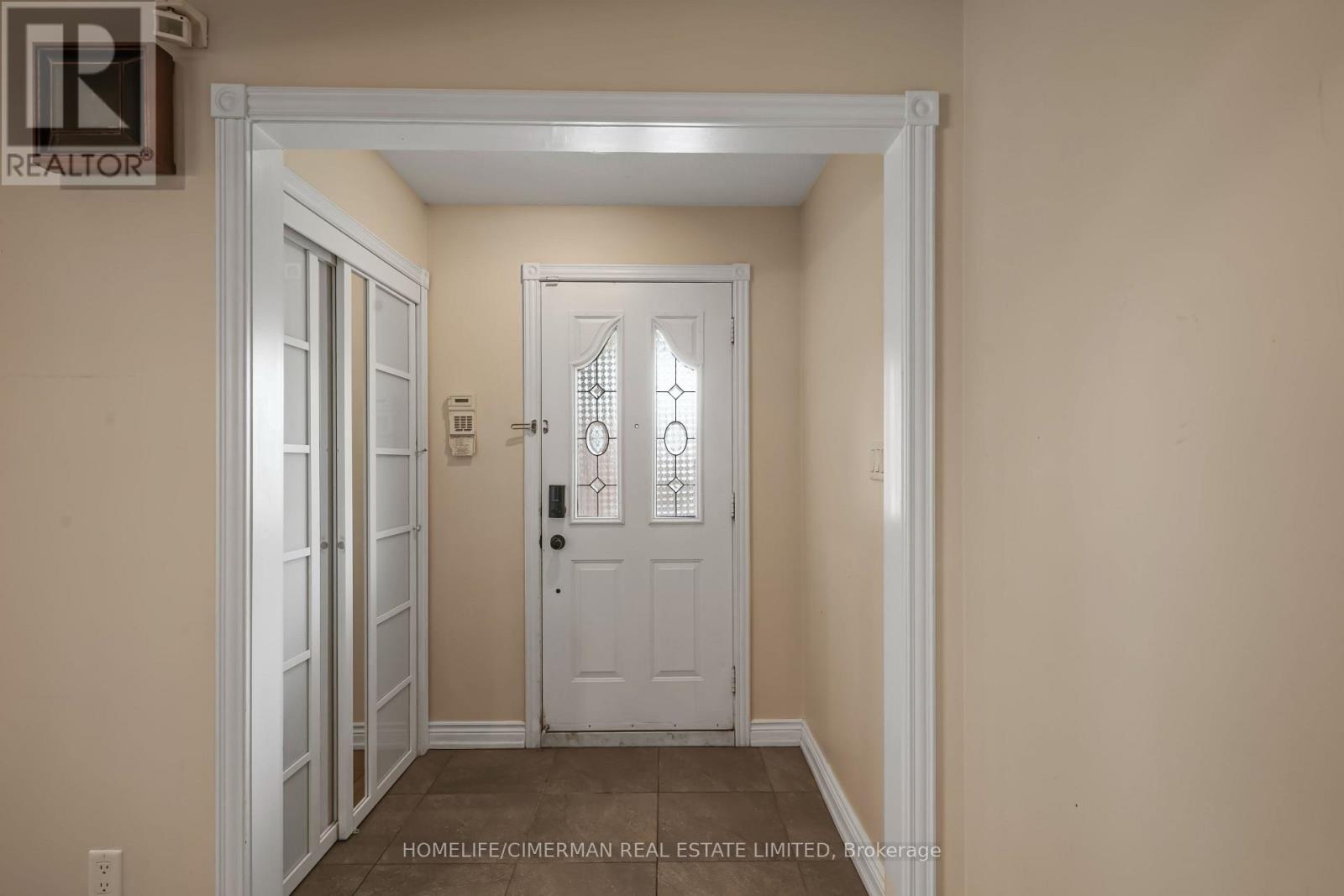 40 Queenston Crescent, Vaughan, Ontario  L4L 4A2 - Photo 20 - N12250895