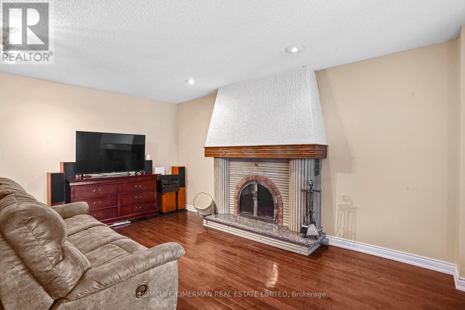 40 Queenston Crescent, Vaughan, Ontario  L4L 4A2 - Photo 30 - N12250895