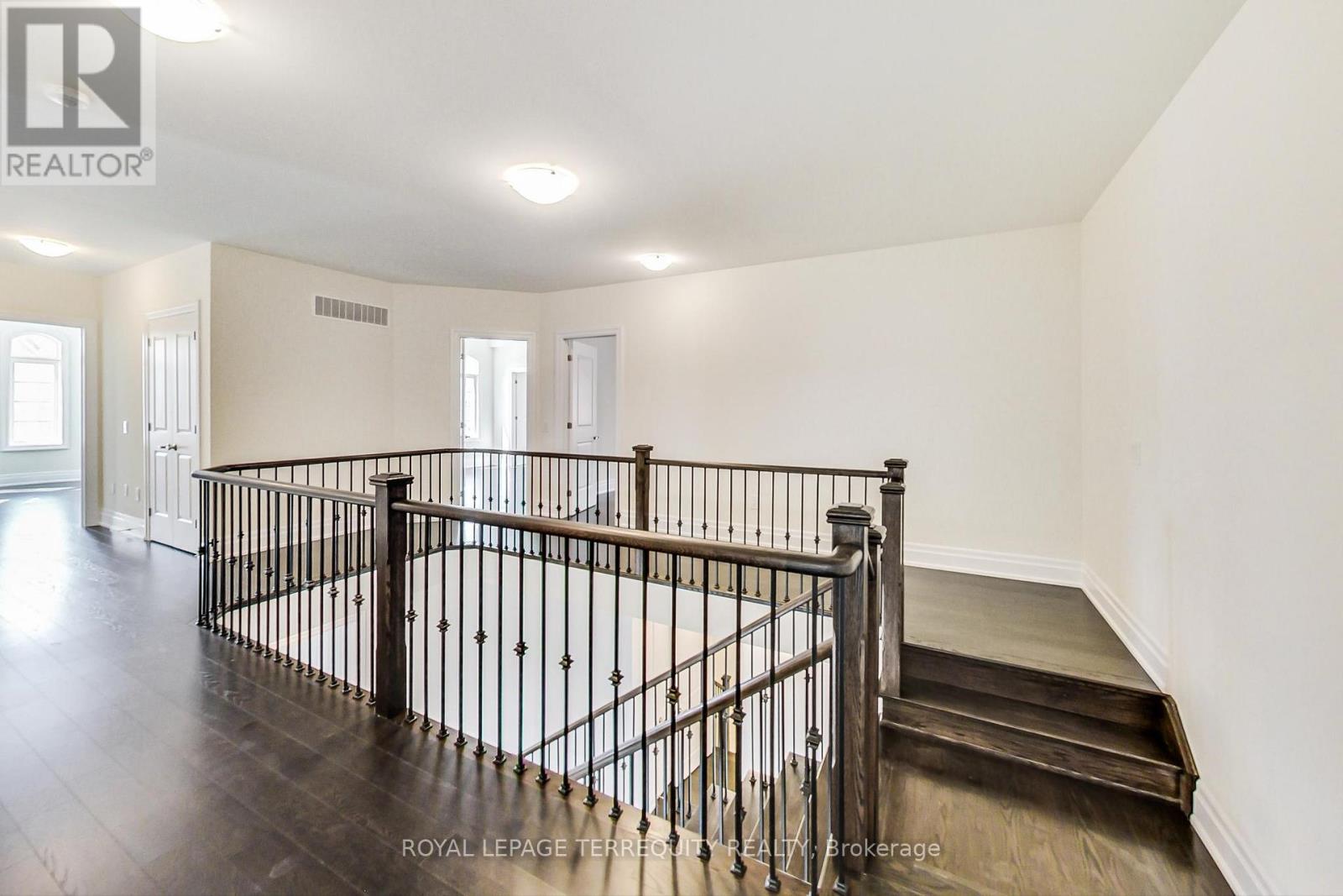 184 Mcmichael Avenue, Vaughan, Ontario  L4H 4V9 - Photo 19 - N12250896